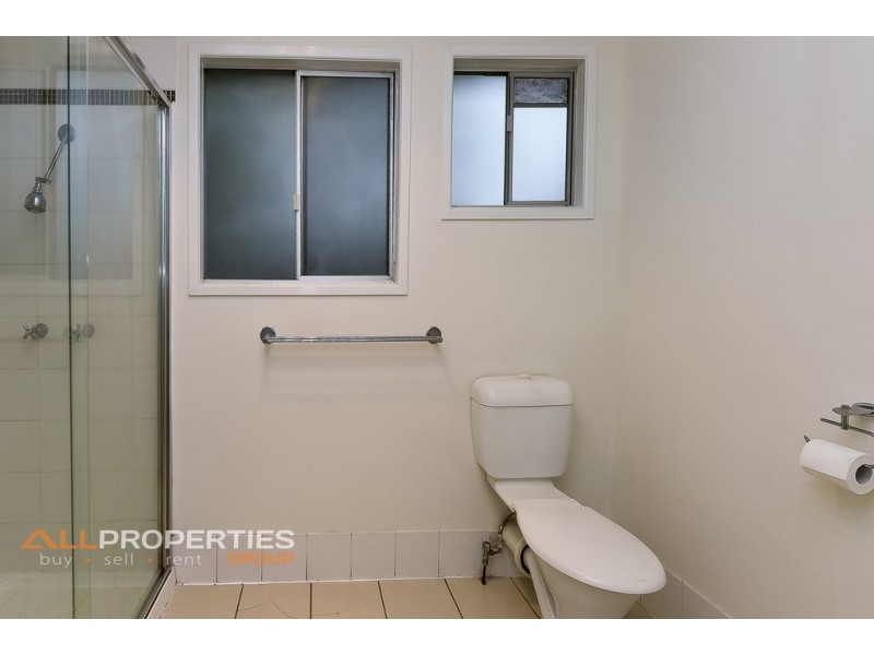 105 Fourth Avenue, Marsden QLD 4132