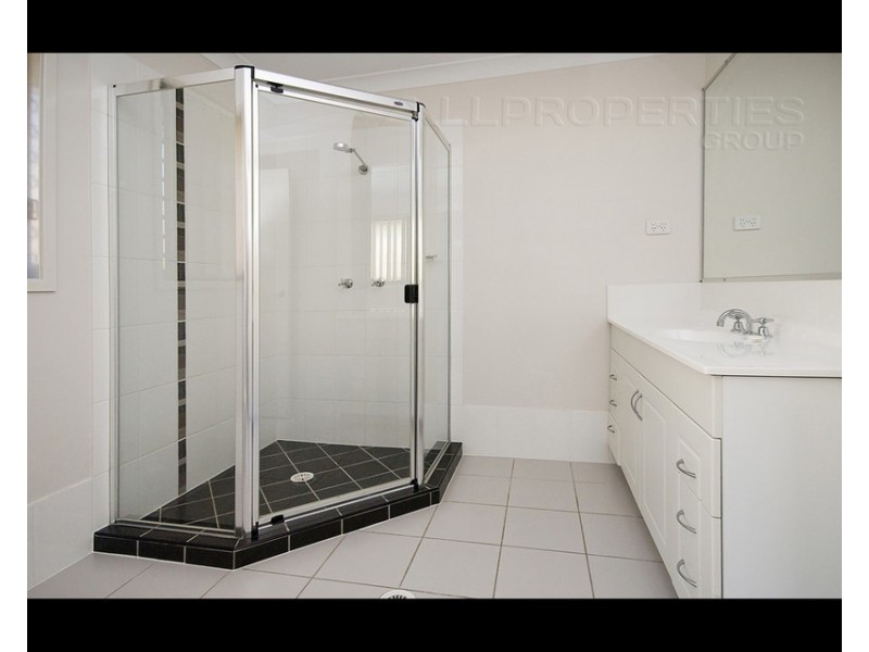 37 Aspen Street, Heathwood QLD 4110