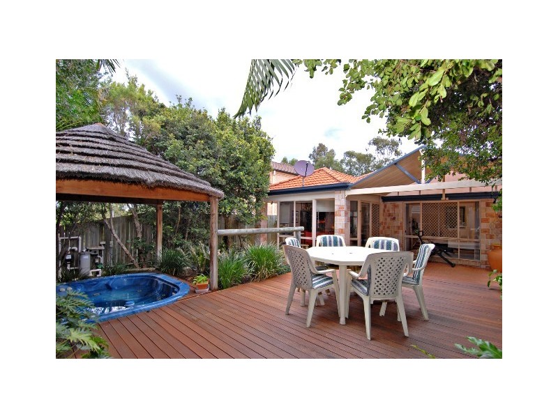 27 Mawson Place, Forest Lake QLD 4078