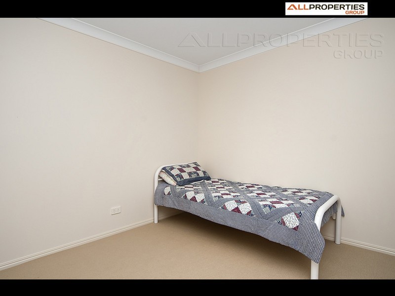 26 Cypress Street, Heathwood QLD 4110