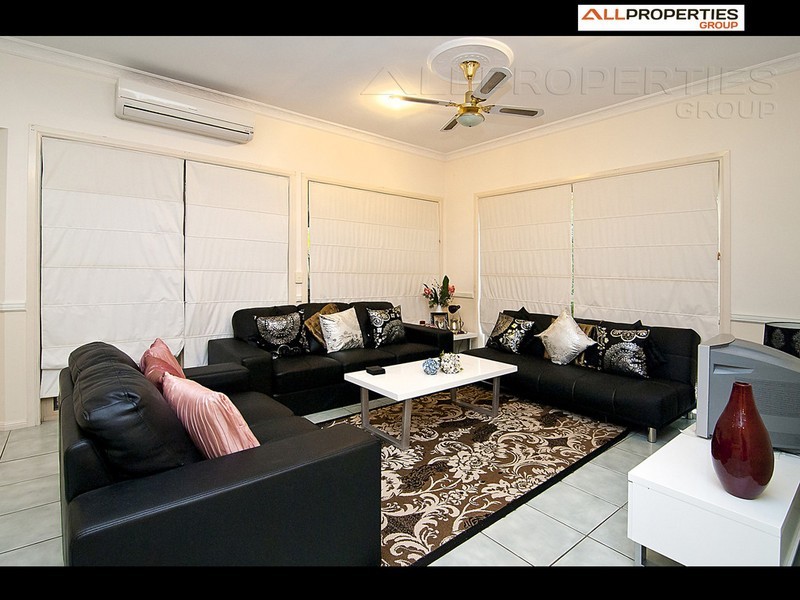 1 Mandarin Cl, Forest Lake QLD 4078