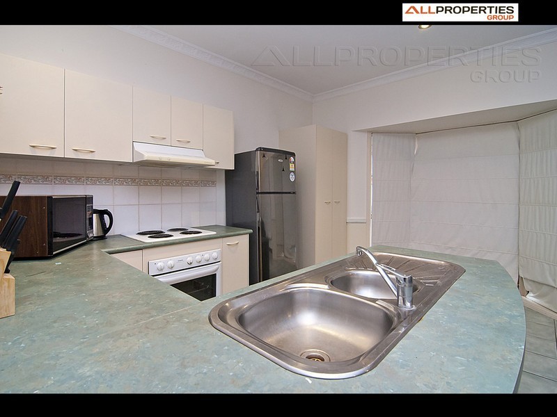 1 Mandarin Cl, Forest Lake QLD 4078