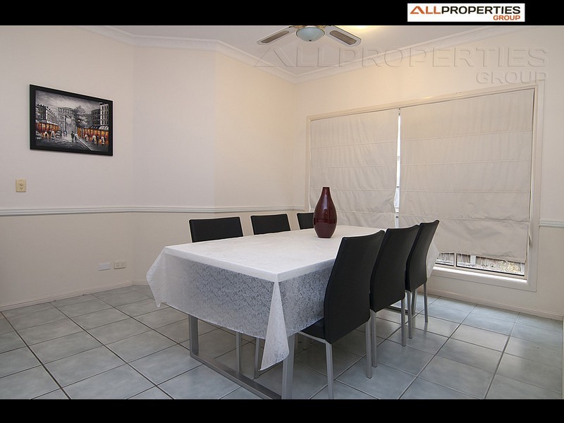 1 Mandarin Cl, Forest Lake QLD 4078