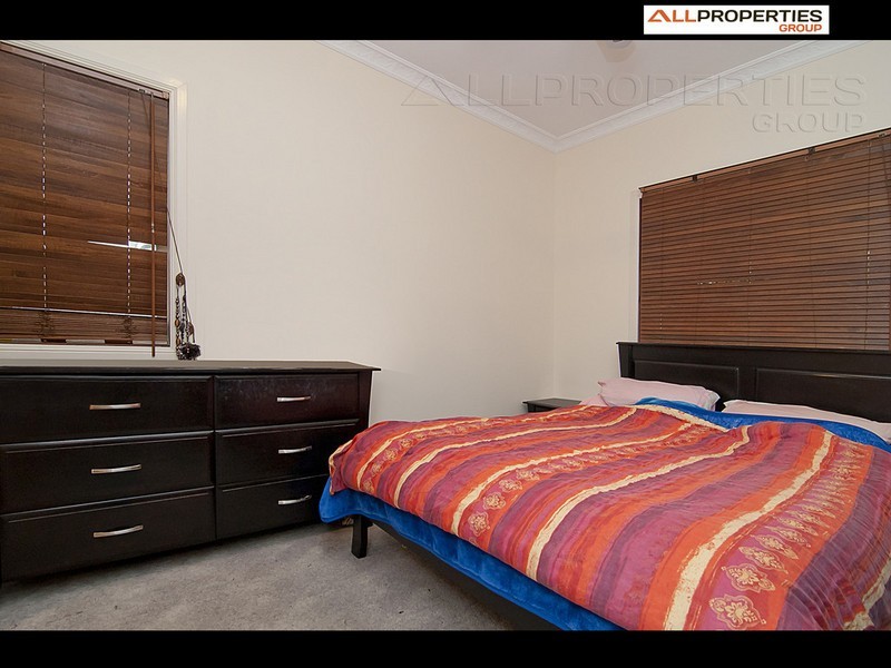 1 Mandarin Cl, Forest Lake QLD 4078