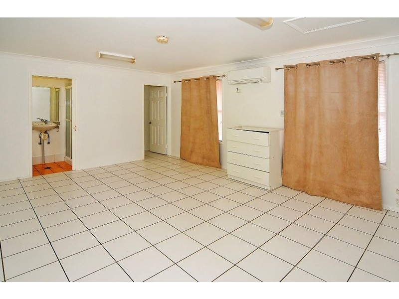 329 Blunder Rd, Durack QLD 4077