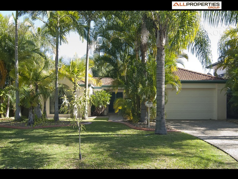30 Corypha Crescent, Calamvale QLD 4116