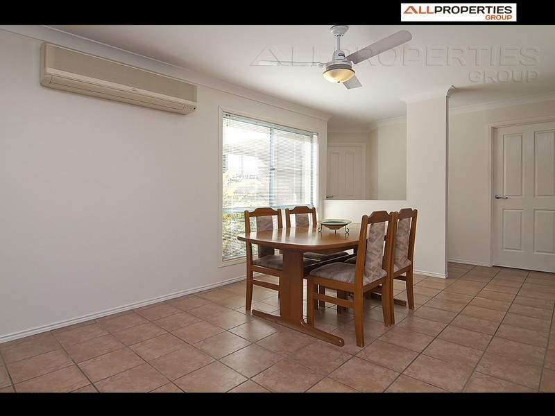 30 Corypha Crescent, Calamvale QLD 4116