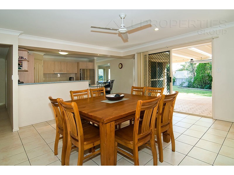 22 Coorong Place, Parkinson QLD 4115