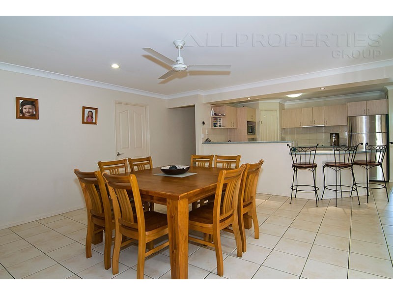 22 Coorong Place, Parkinson QLD 4115