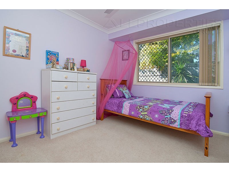 22 Coorong Place, Parkinson QLD 4115