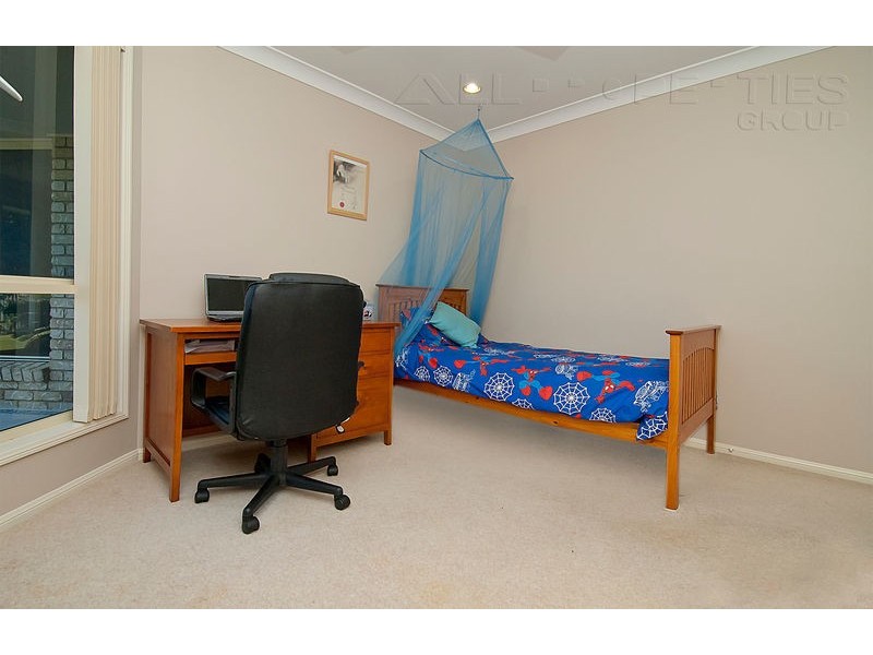 22 Coorong Place, Parkinson QLD 4115