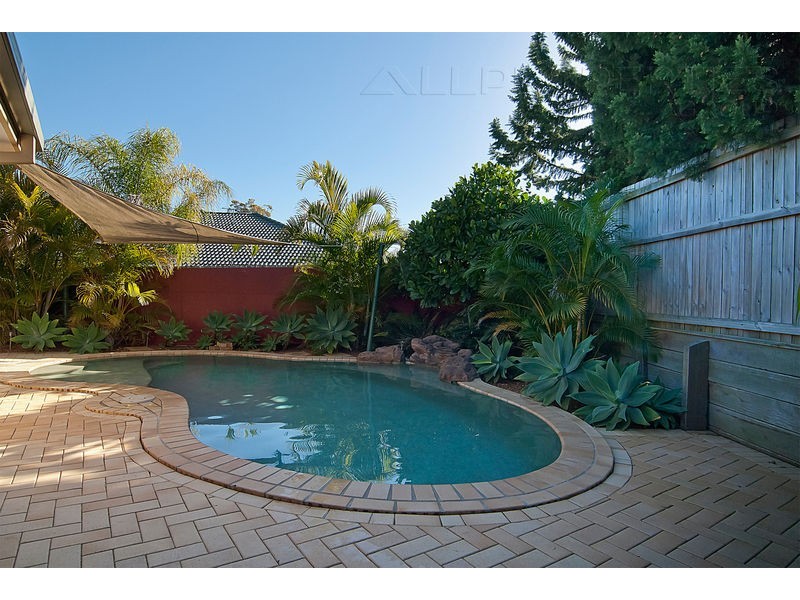 22 Coorong Place, Parkinson QLD 4115