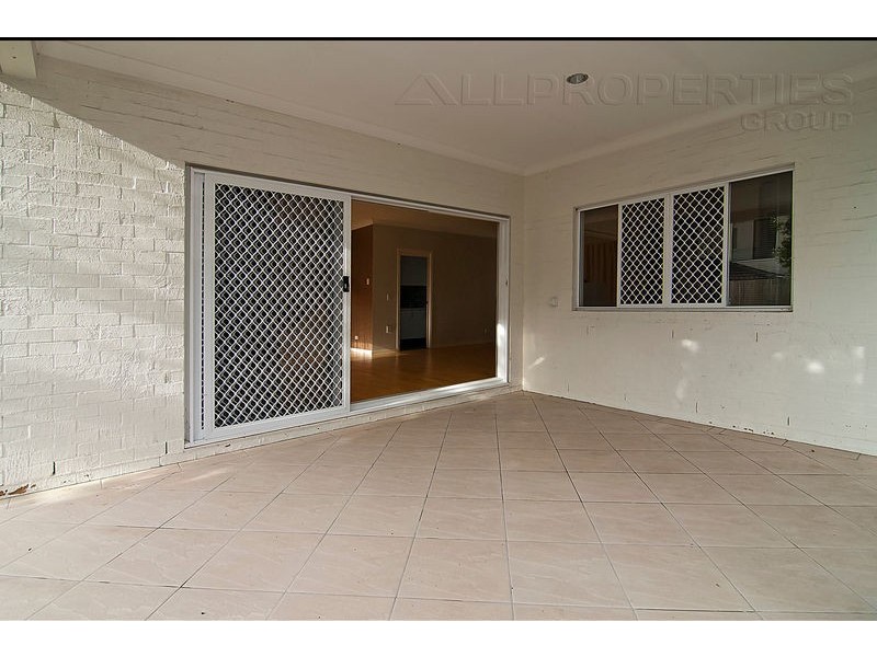 23 Carisbrook Circuit, Forest Lake QLD 4078