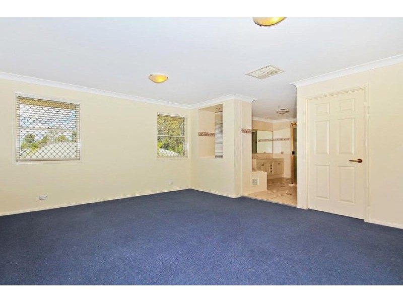 23 Ithaca Way, Forest Lake QLD 4078