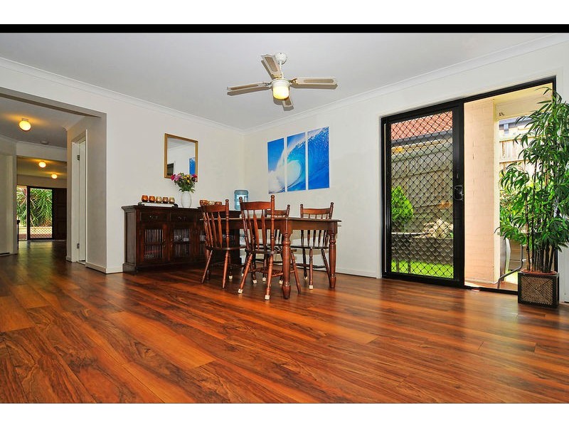 19 Hinchinbrook Cct, Forest Lake QLD 4078