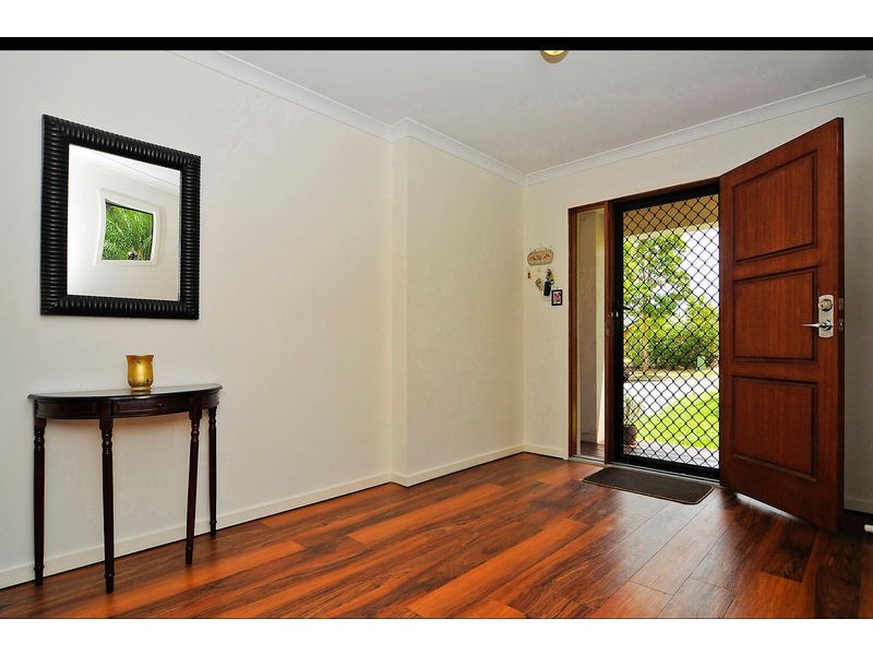 19 Hinchinbrook Cct, Forest Lake QLD 4078