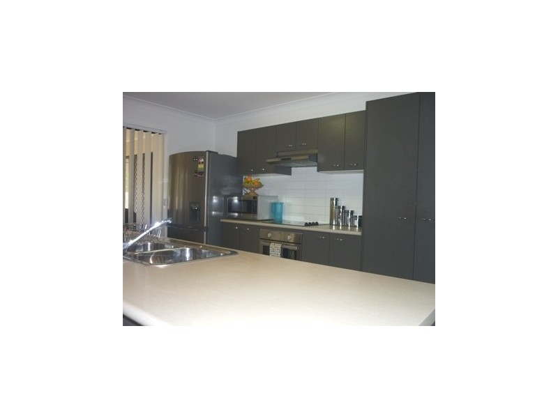 15 Weir Close, Berrinba QLD 4117