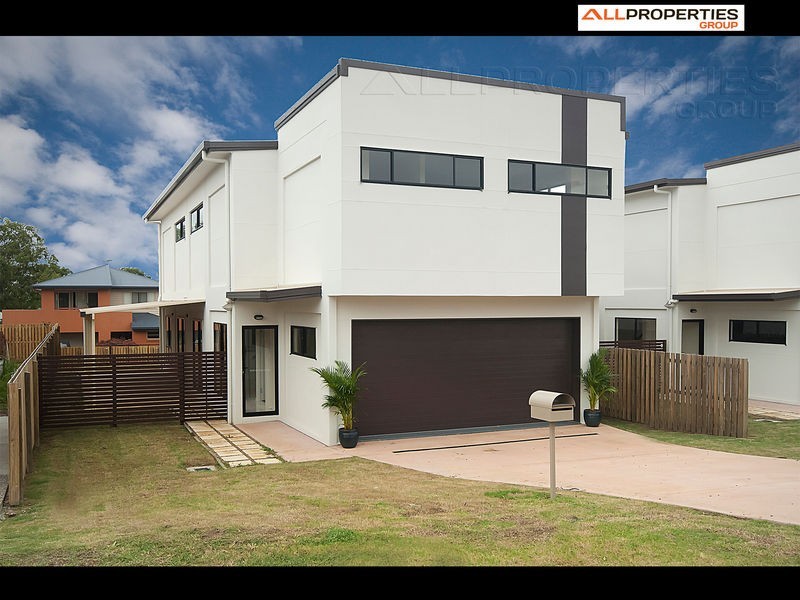 17 Sandalwood Street, Heathwood QLD 4110