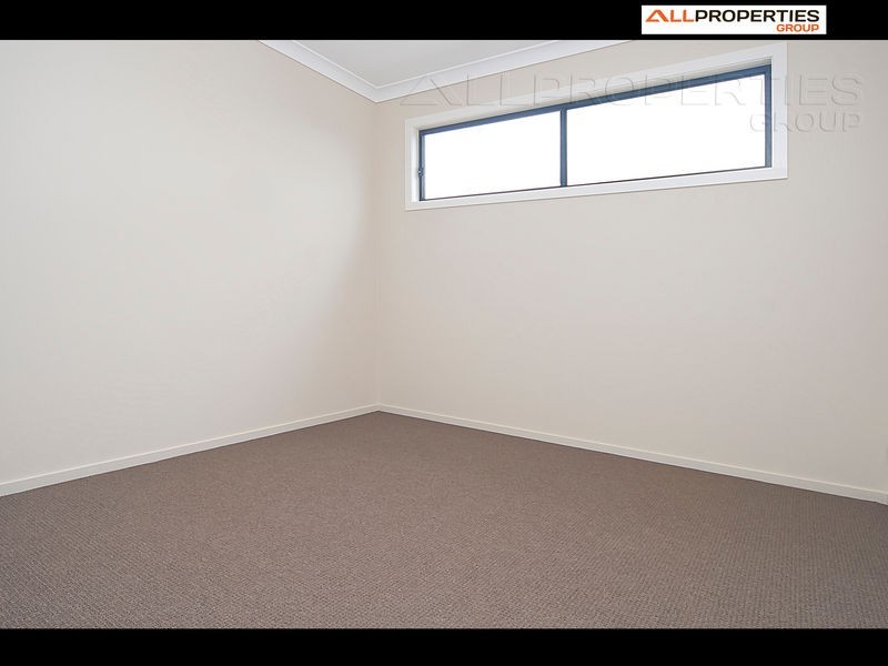 17 Sandalwood Street, Heathwood QLD 4110