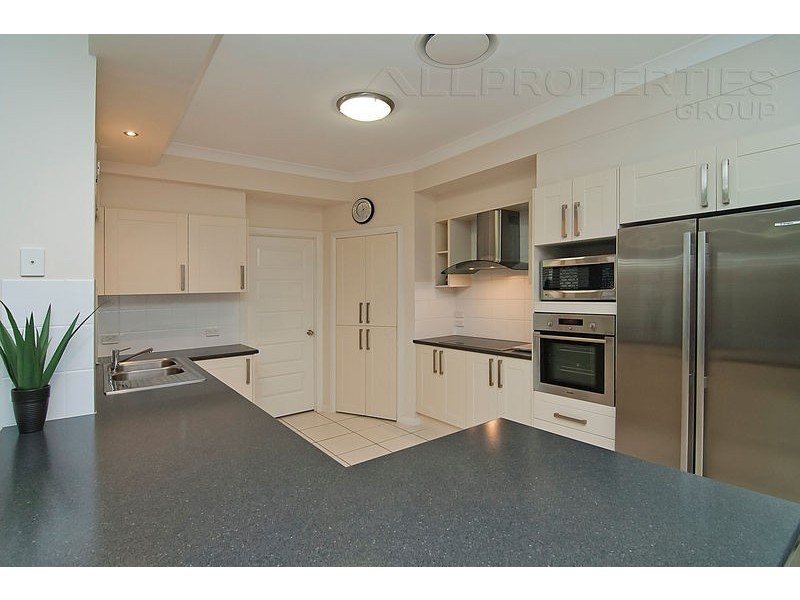 11 Rowan St, Parkwood Estate, Heathwood QLD 4110