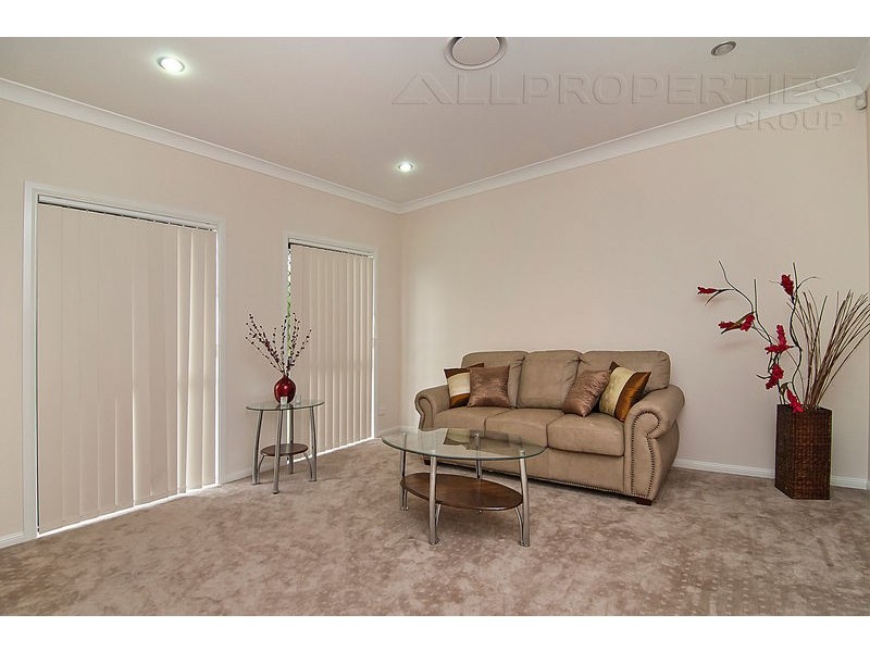 11 Rowan St, Parkwood Estate, Heathwood QLD 4110