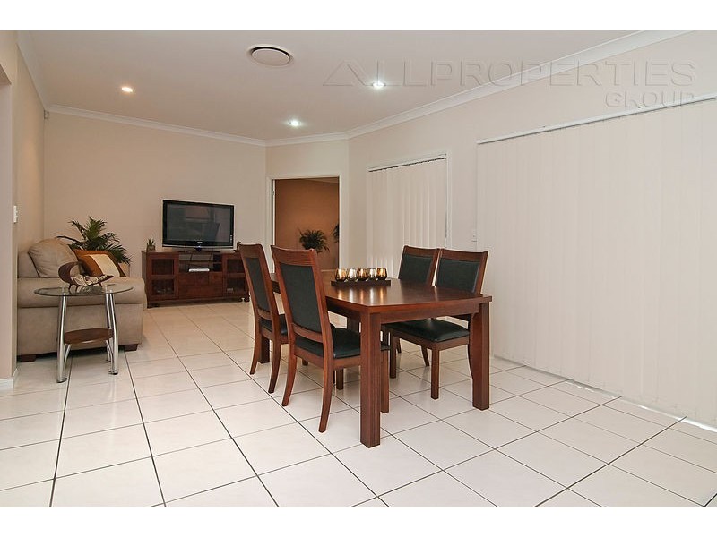 11 Rowan St, Parkwood Estate, Heathwood QLD 4110