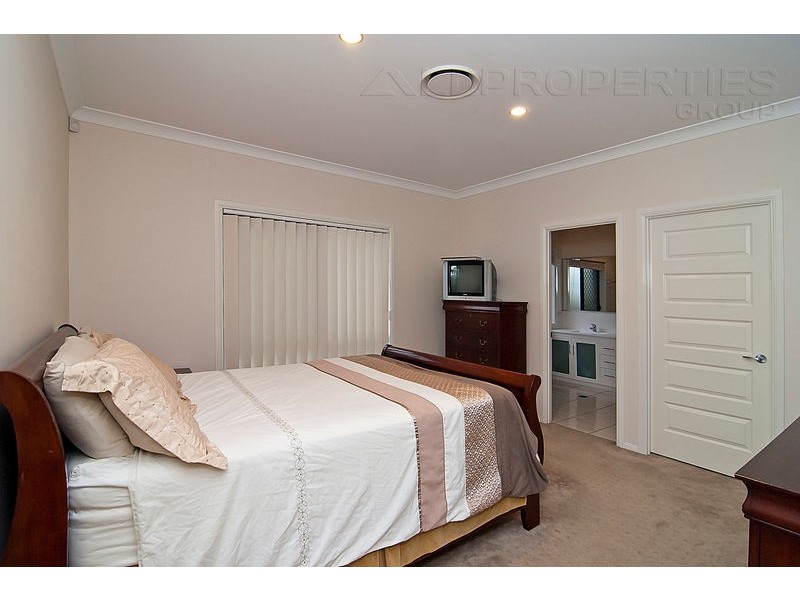 11 Rowan St, Parkwood Estate, Heathwood QLD 4110