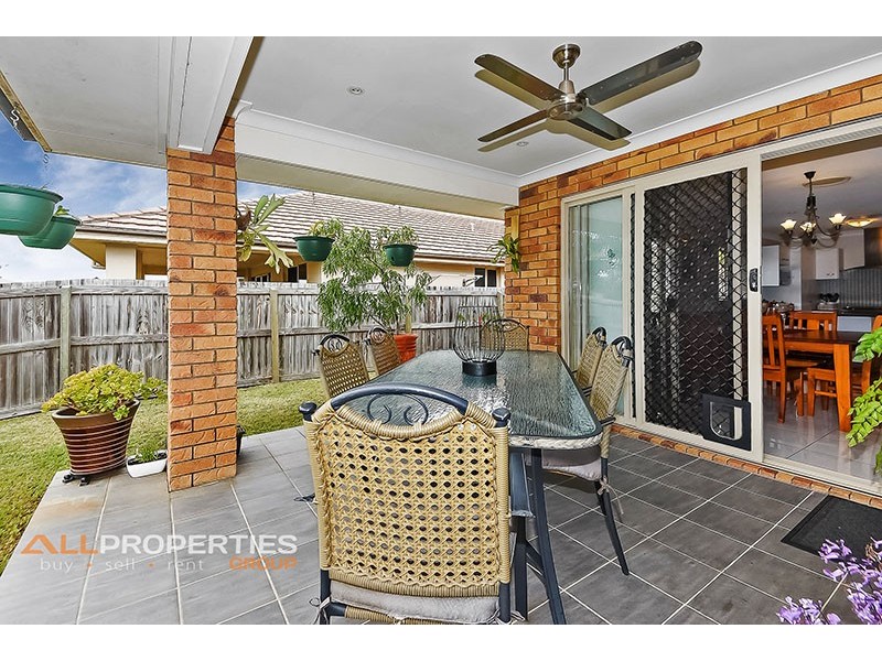 13 Sandalwood Street, Heathwood QLD 4110