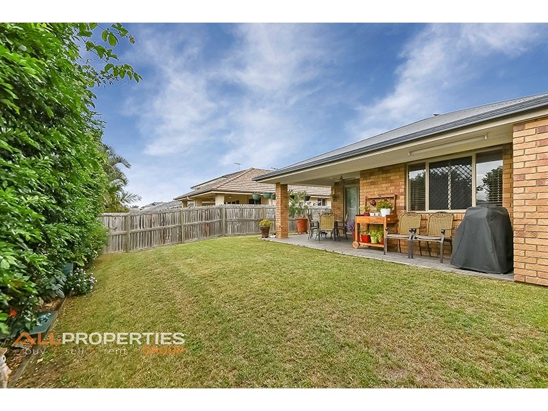 13 Sandalwood Street, Heathwood QLD 4110