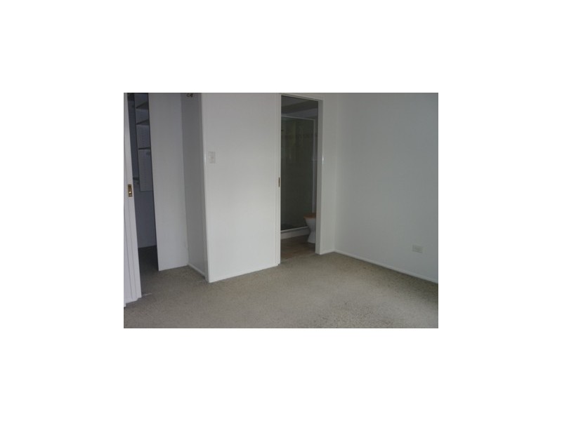 15 Angelica Place, Forest Lake QLD 4078