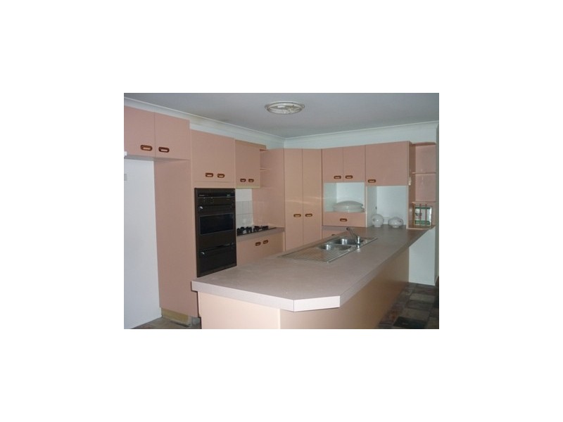 15 Angelica Place, Forest Lake QLD 4078