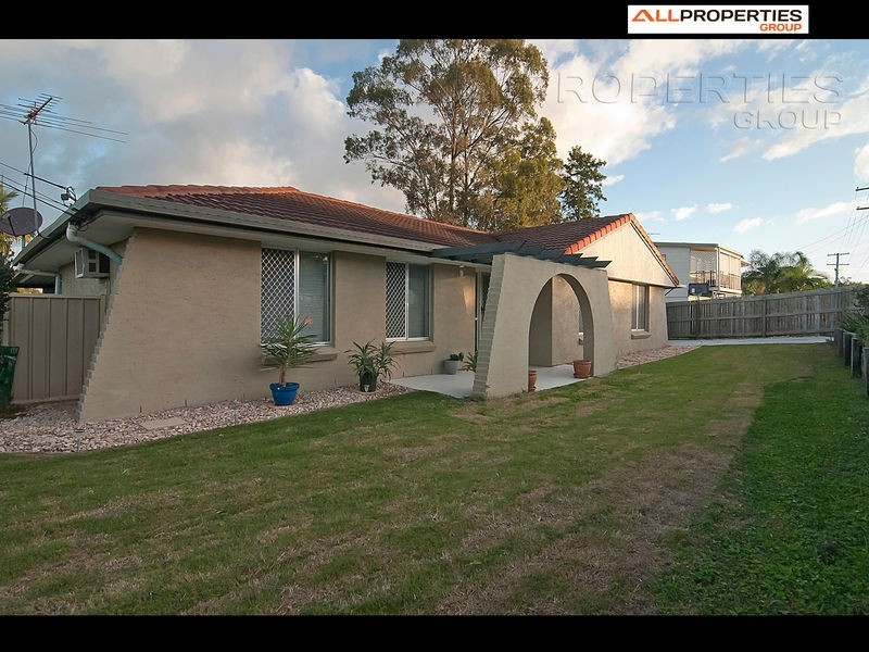 2 OWENS CRESCENT, Regents Park QLD 4118