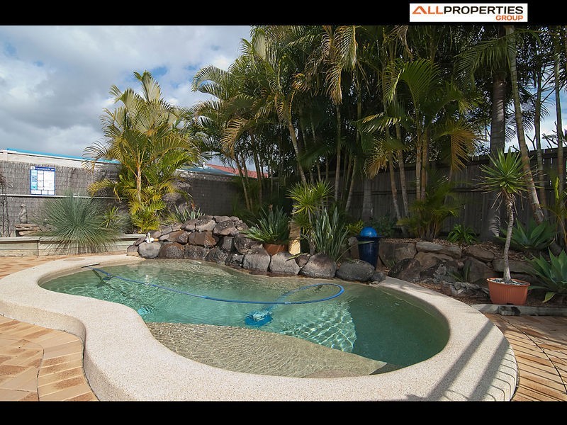 139 Lake Eyre Cres, Parkinson QLD 4115