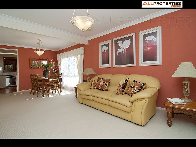 139 Lake Eyre Cres, Parkinson QLD 4115