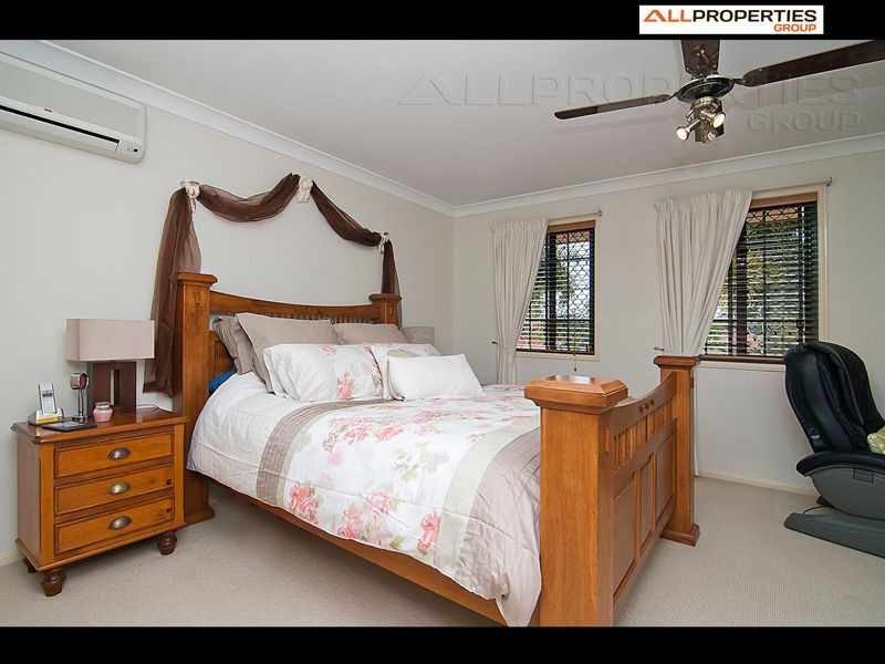 139 Lake Eyre Cres, Parkinson QLD 4115