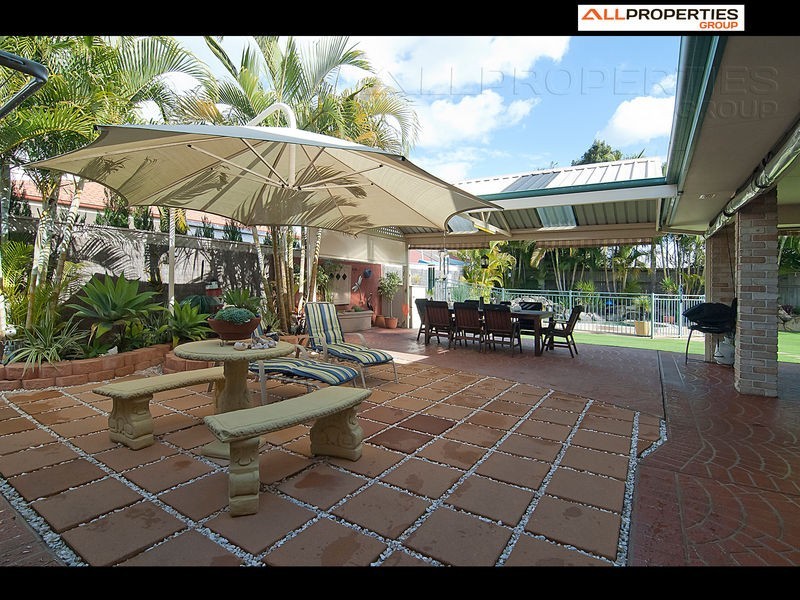 139 Lake Eyre Cres, Parkinson QLD 4115