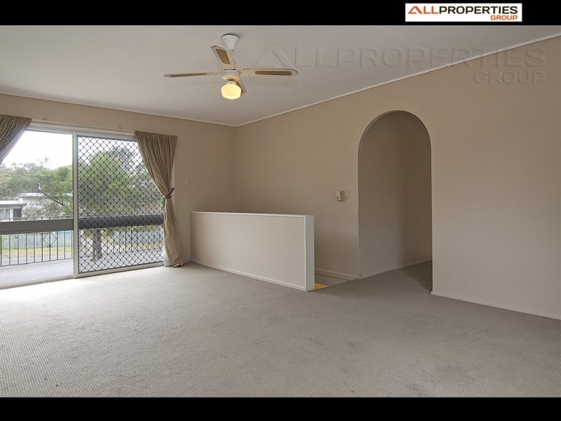 8 George Street, Kingston QLD 4114