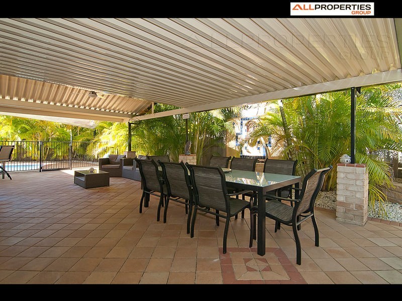 4 Camberwell Place, Forest Lake QLD 4078