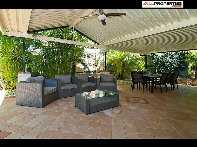4 Camberwell Place, Forest Lake QLD 4078