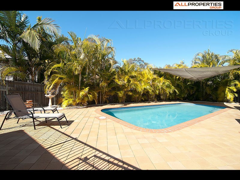 4 Camberwell Place, Forest Lake QLD 4078