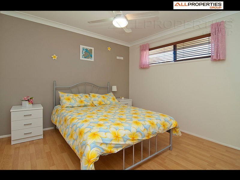 4 Camberwell Place, Forest Lake QLD 4078