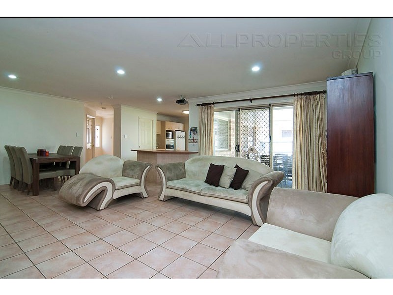 21 Acorn Circuit, Forest Lake QLD 4078