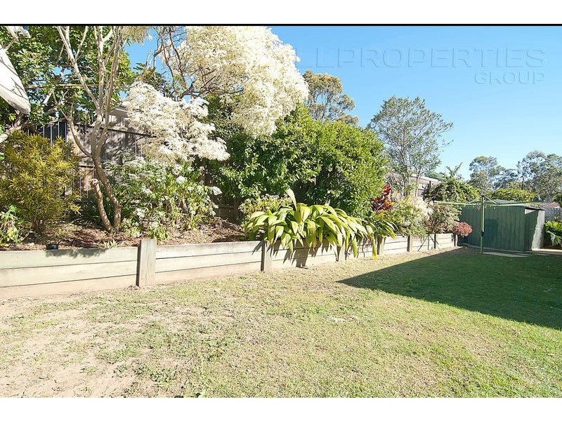 21 Acorn Circuit, Forest Lake QLD 4078