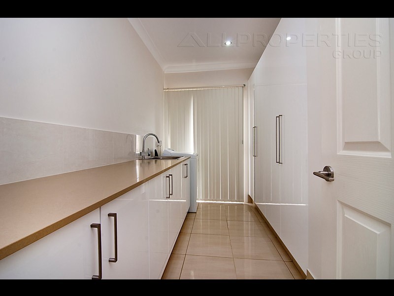 23 Wildwood Crescent, Jimboomba QLD 4280