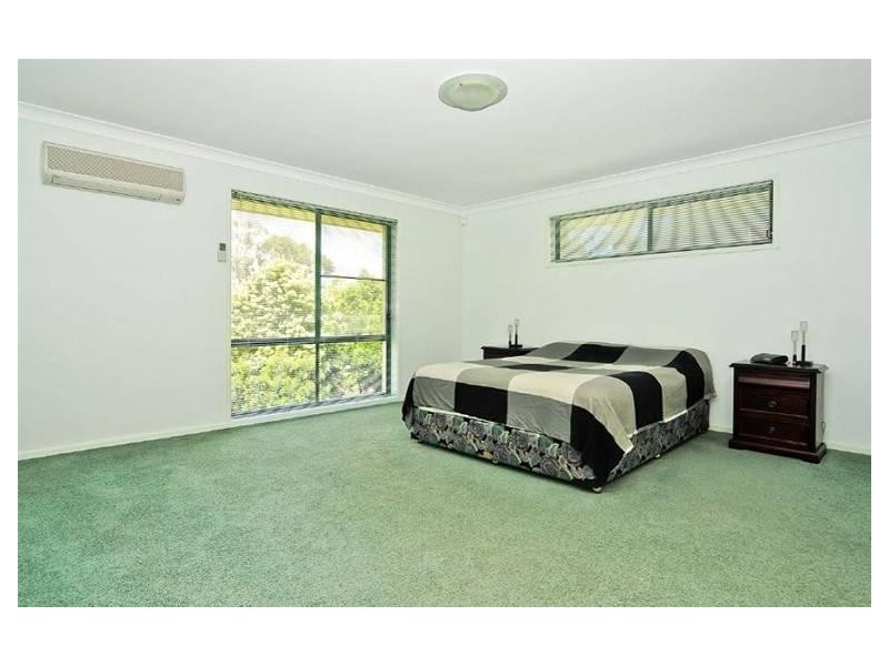 6 Templestowe Close, Forest Lake QLD 4078