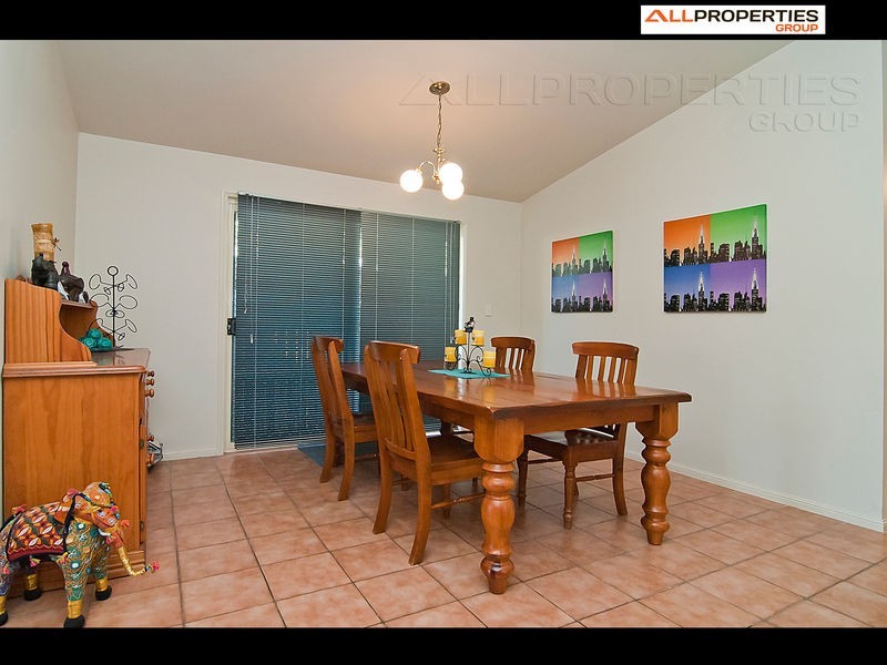 65 Lakeside Crescent, Forest Lake QLD 4078