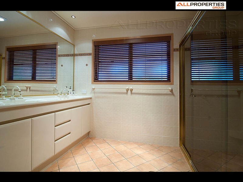 20 Alexandrina Circuit, Forest Lake QLD 4078