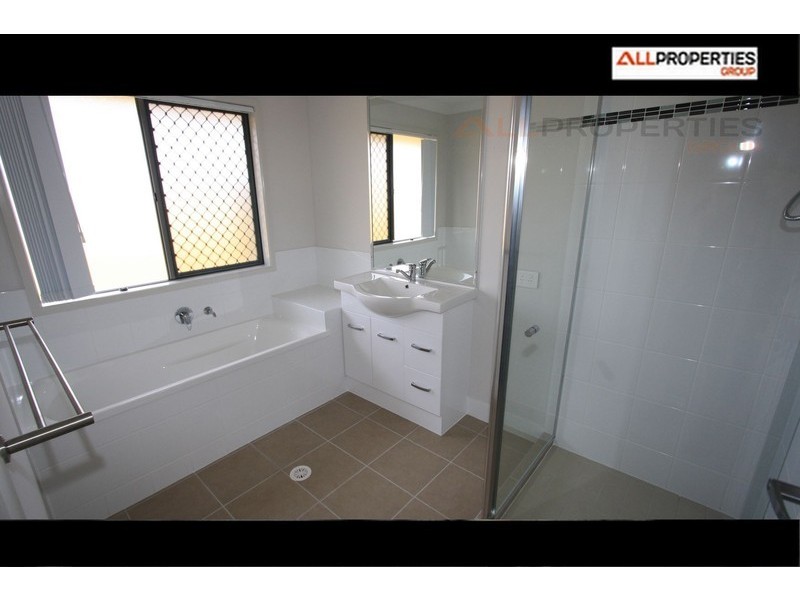 42 Tulip Street, Yamanto QLD 4305