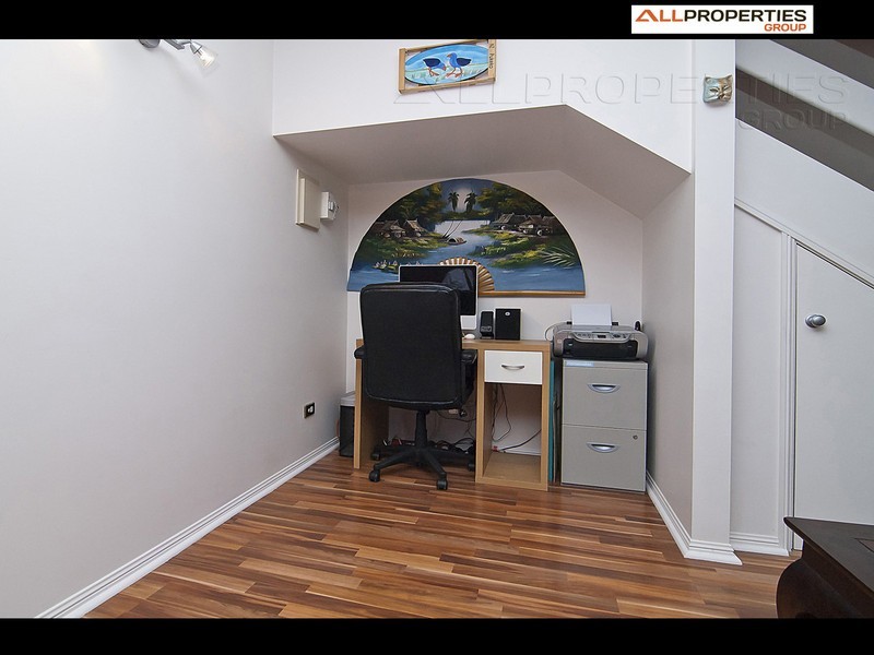 1/17 Monash Road, Loganlea QLD 4131