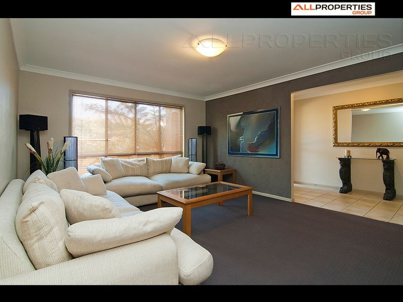 89 Ontario Cres, Parkinson QLD 4115